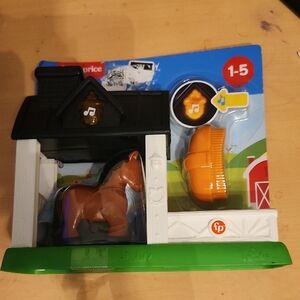 Fisher-Price Barn Playset with Horse and Lights and Sounds